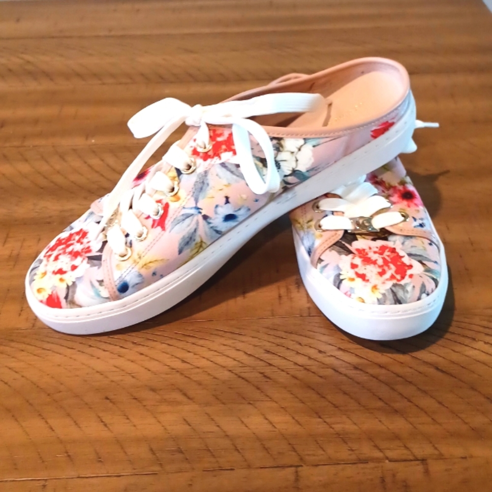Liz Claiborne Floral Canvas Slide On Sneakers